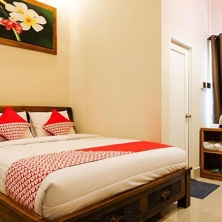 Oyo 683 Jepun Guesthouse Mataram Zewnętrze zdjęcie