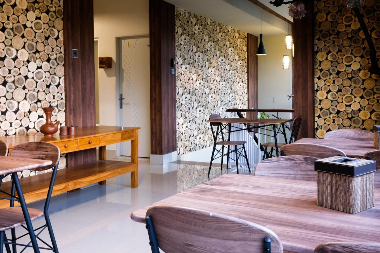 Oyo 683 Jepun Guesthouse Mataram Zewnętrze zdjęcie