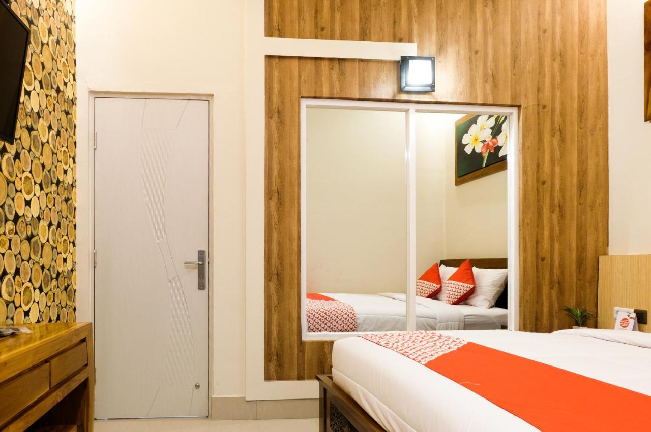 Oyo 683 Jepun Guesthouse Mataram Zewnętrze zdjęcie