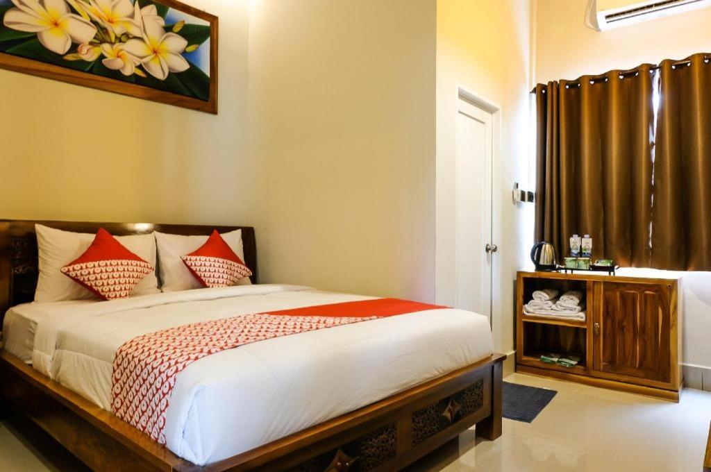 Oyo 683 Jepun Guesthouse Mataram Zewnętrze zdjęcie